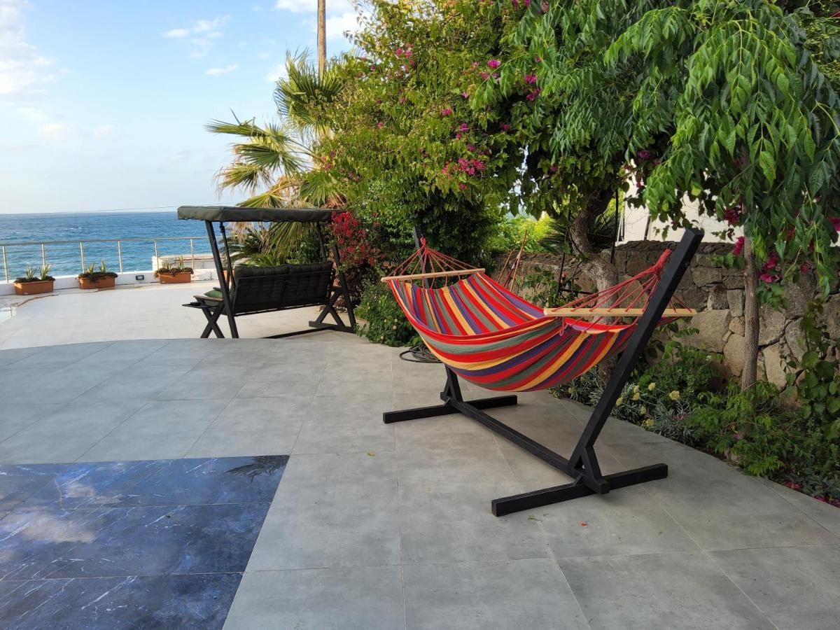 Luxuriant Kyrenia Кіренія
