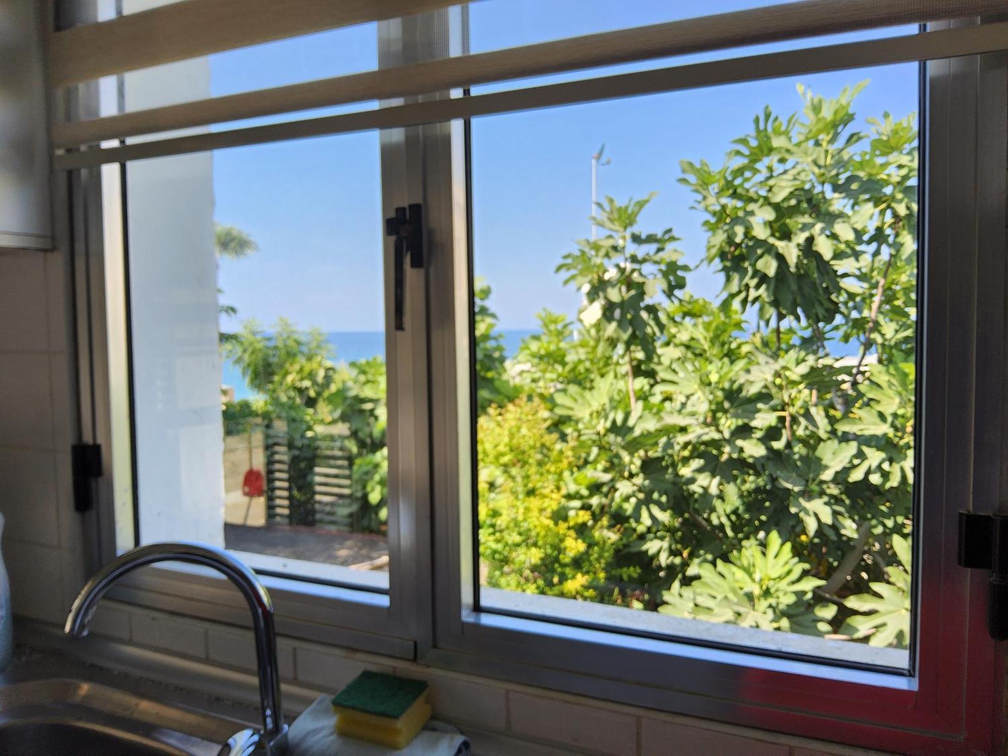 Luxuriant Kyrenia Вілла Кіренія